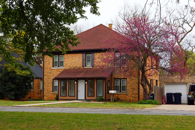 2936 NW 12th St in Oklahoma City, OK - Building Photo - Building Photo