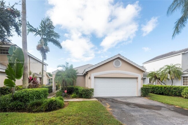 property at 2917 Myrtle Oak Cir