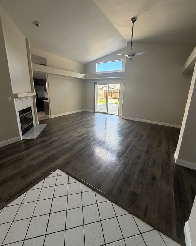 712 Harvest Creek Rd in Bakersfield, CA - Building Photo - Building Photo