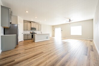 17734 E 94th Dr in Commerce City, CO - Building Photo - Building Photo