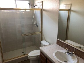 1408 Rose Glen Dr in Roseville, CA - Building Photo - Building Photo