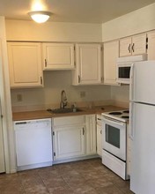 Driftwood Apartments in Fort Collins, CO - Building Photo - Interior Photo