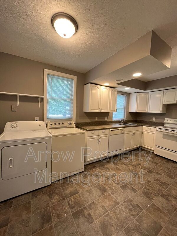 property at 445 N 25th St