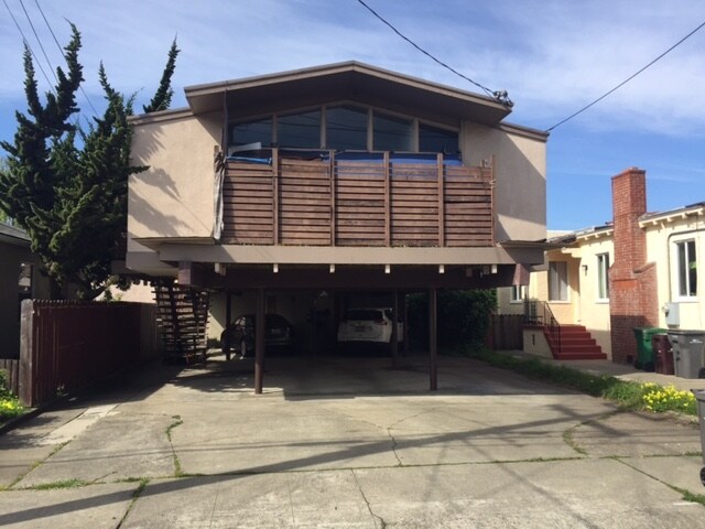 928 Adams St in Albany, CA - Foto de edificio