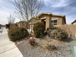 7005 Silver Moon Rd in Albuquerque, NM - Building Photo - Building Photo