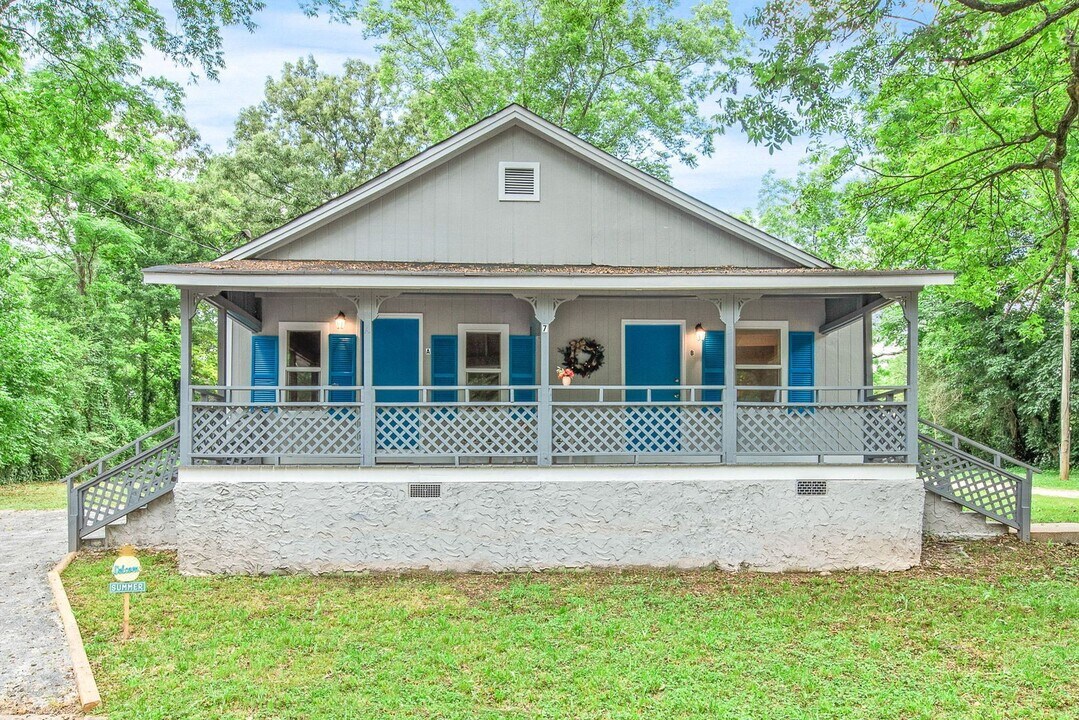 7 Burdette Pl-Unit -7 Burdette Place Unit B in Newnan, GA - Building Photo