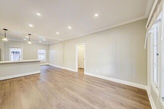 297 MacArthur Blvd in Oakland, CA - Building Photo - Building Photo