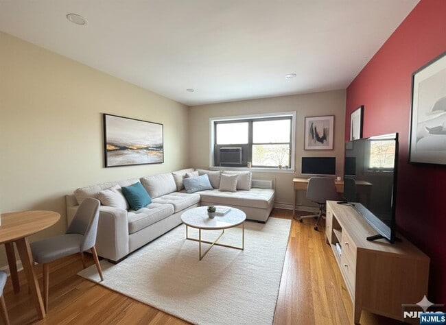 3091 Edwin Ave in Fort Lee, NJ - Building Photo - Building Photo