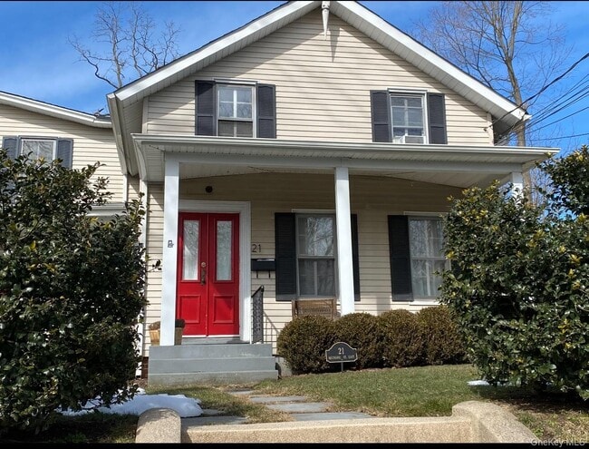property at 21 Mechanic St