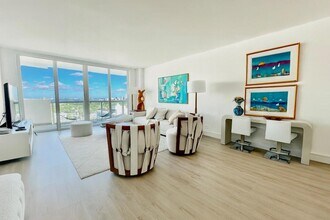 5601 Collins Ave, Unit 1419 in Miami Beach, FL - Building Photo - Building Photo