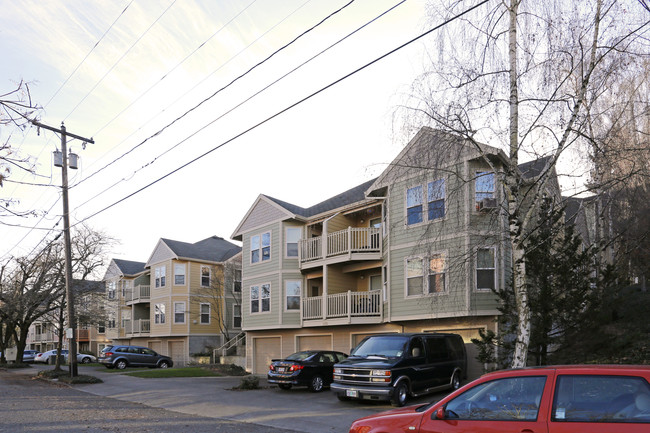 Lair Hill Park Apartments in Portland, OR - Building Photo - Building Photo