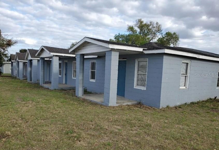 242 C St in Lake Wales, FL - Building Photo