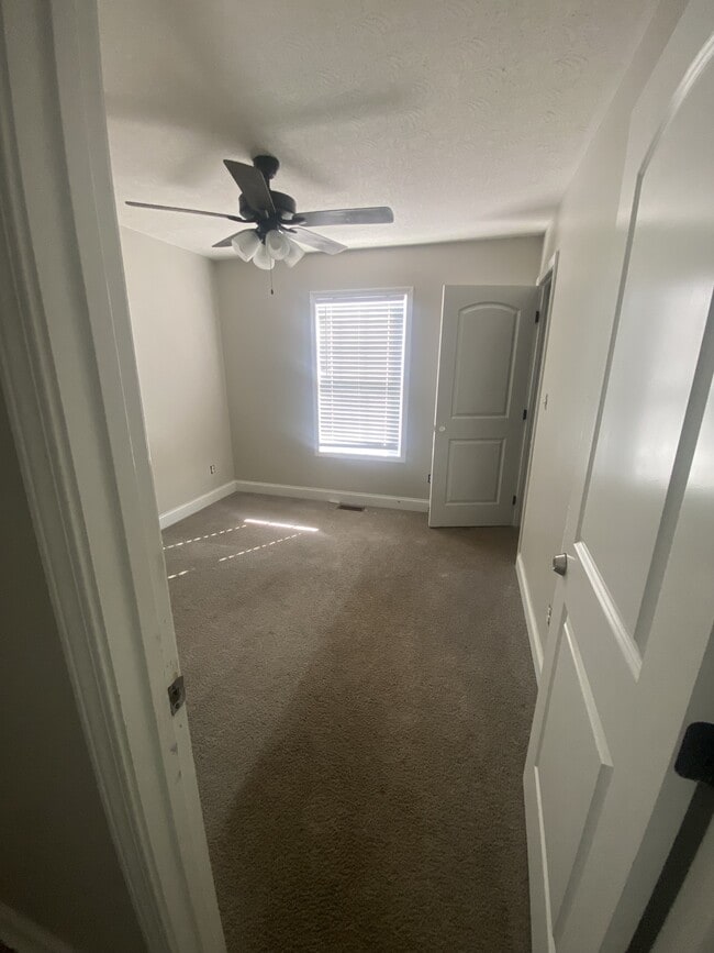 485 Labrador Dr in Bowling Green, KY - Building Photo - Building Photo