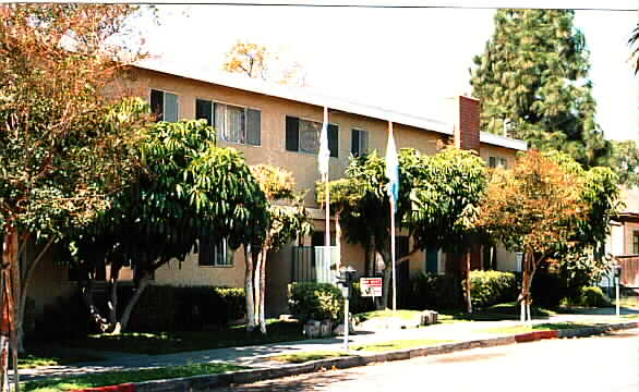 Van Ness Apartments in Santa Ana, CA - Building Photo - Building Photo