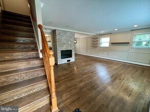 218 Oak Ave in Pikesville, MD - Building Photo - Building Photo