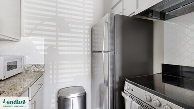 6000 Randolph Blvd, Unit 1011 in San Antonio, TX - Building Photo - Building Photo