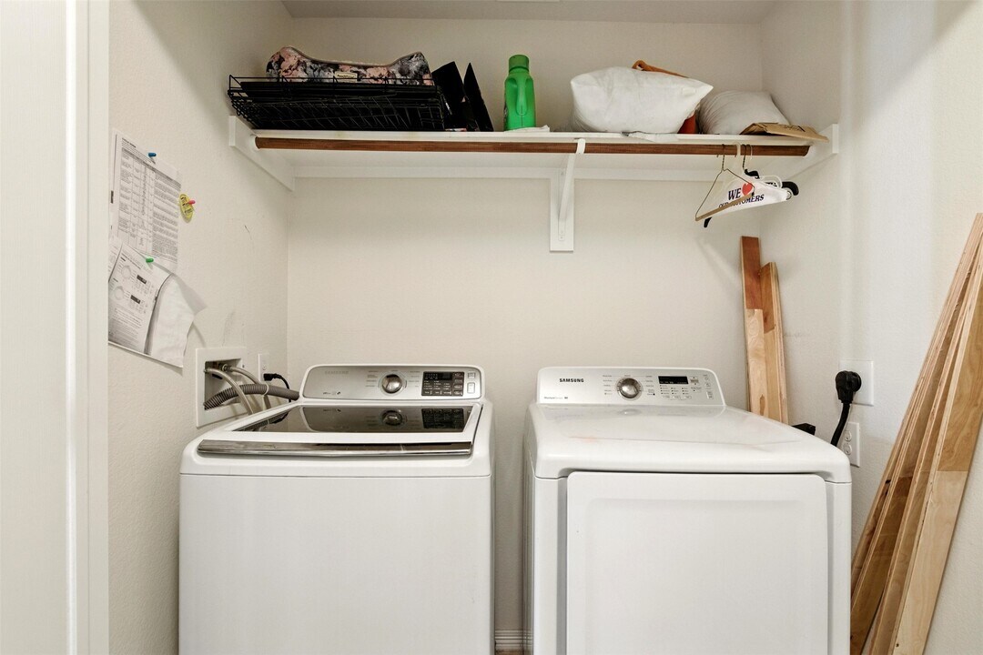 8904 Clovermist Dr in Houston, TX - Building Photo