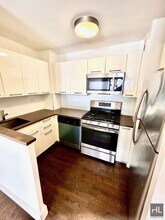 EAST 63 STREET, Unit 6G in New York, NY - Building Photo - Building Photo