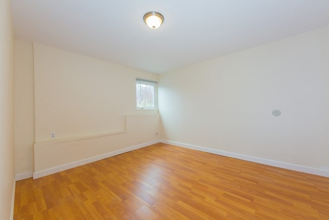 8117 Ney Ave in Oakland, CA - Building Photo - Building Photo