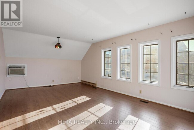 3 Hastings St S in Bancroft, ON - Building Photo - Building Photo