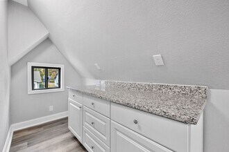 2400 Woodbine Ave in Knoxville, TN - Building Photo - Building Photo