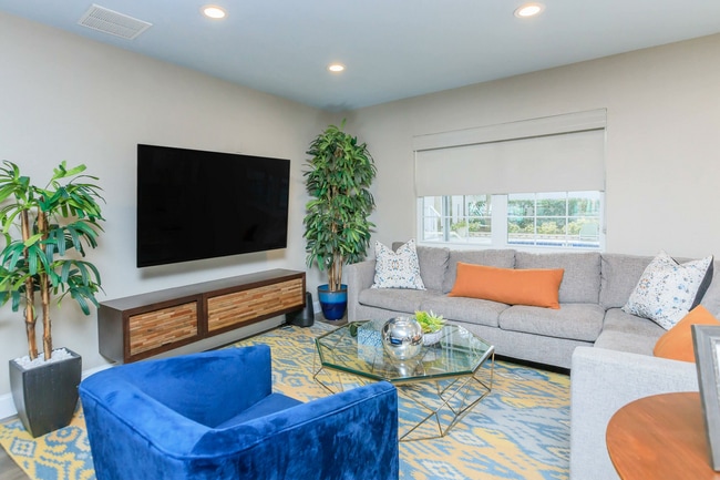 Villas at Deer Park Apartments