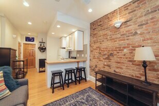 33 Irving St, Unit 2 in Boston, MA - Building Photo