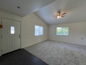 1159 E 8th St in Chico, CA - Building Photo - Building Photo