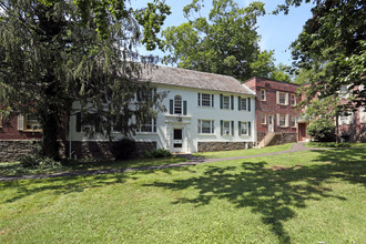 Jericho Manor Apartments in Jenkintown, PA - Building Photo - Building Photo