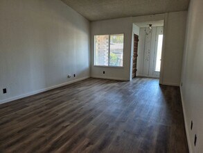 4018-4020 Tricia Way in North Highlands, CA - Building Photo - Building Photo