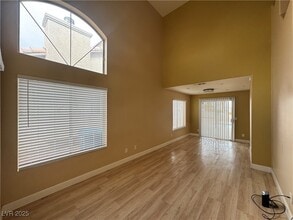 4454 Bertram Ln in Las Vegas, NV - Building Photo - Building Photo