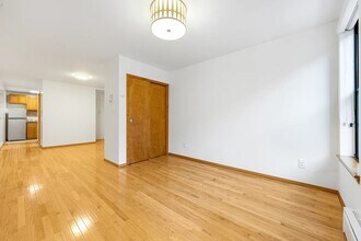 100 St Marks Pl in New York, NY - Building Photo - Building Photo