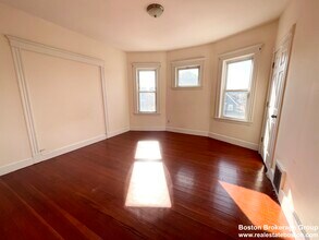 19 Eastman St, Unit 3 in Boston, MA - Building Photo - Building Photo