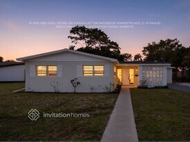 1270 NW 196th St in Miami, FL - Building Photo