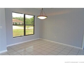699 SW Hoffenberg Ave in Port St. Lucie, FL - Building Photo - Building Photo