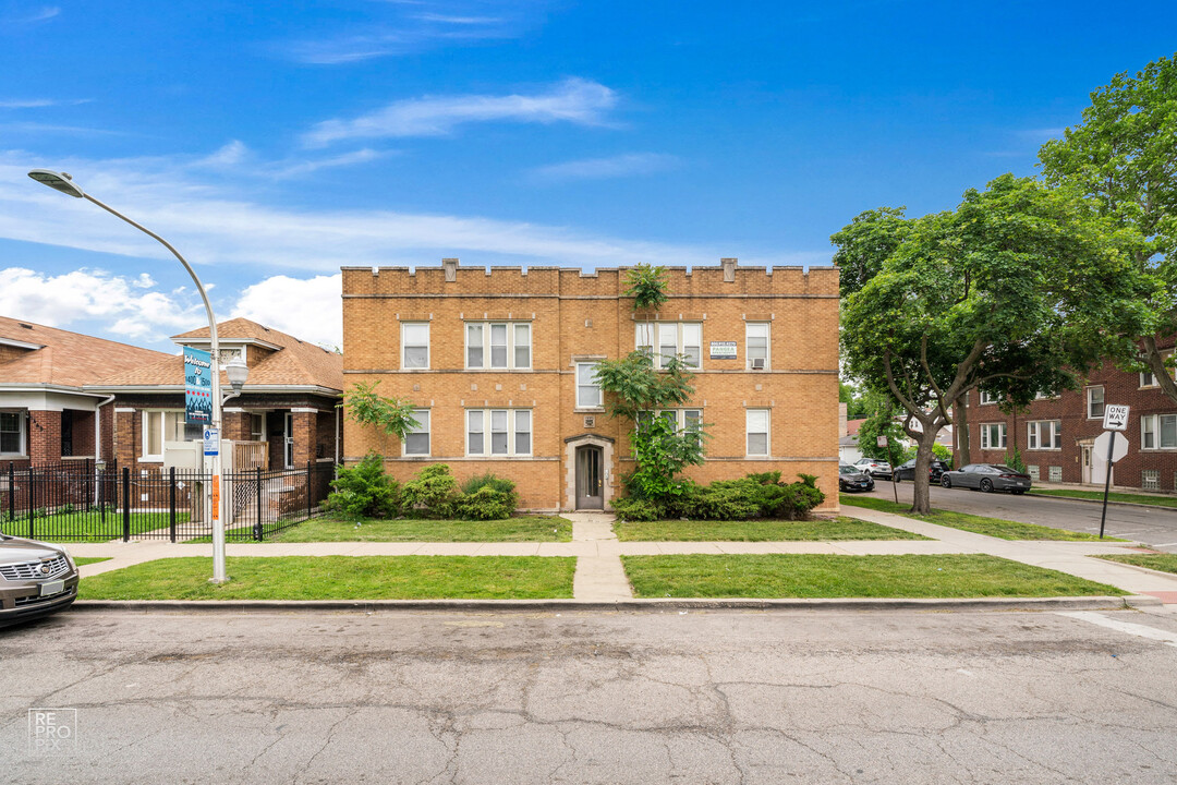 5401-09 W Le Moyne St in Chicago, IL - Building Photo