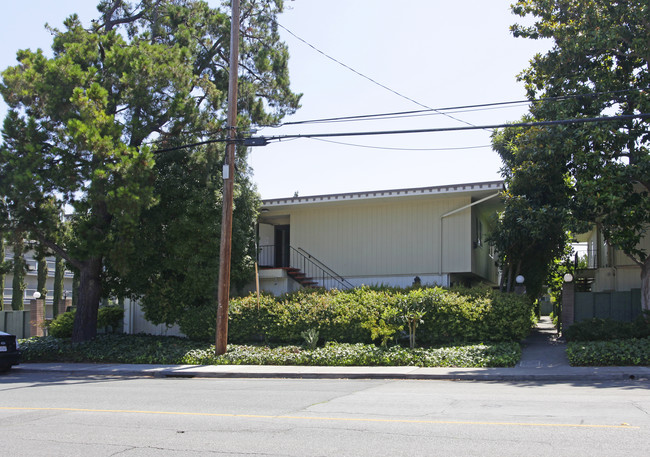 Kentfield Apartments in Mountain View, CA - Building Photo - Building Photo