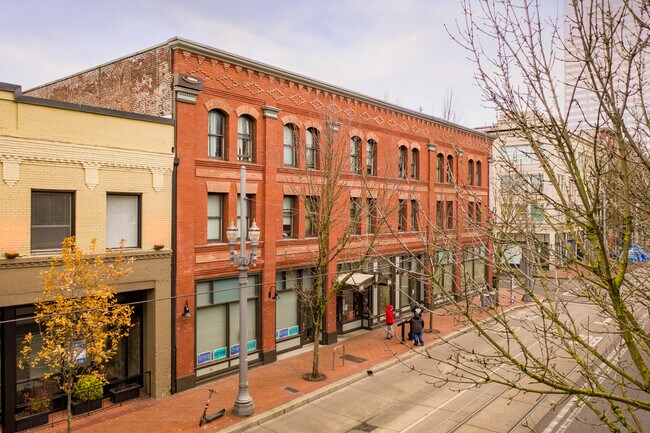 Biltmore Apartments in Portland, OR - Foto de edificio - Building Photo