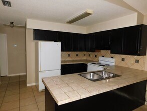 3846 Manor Ct in Valdosta, GA - Building Photo - Building Photo