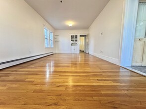16 Kondazian St in Watertown, MA - Building Photo - Building Photo