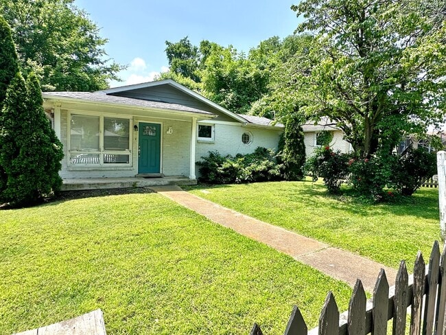 320 Arrington St in Nashville, TN - Building Photo - Building Photo