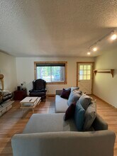 654 Eloise Ave in South Lake Tahoe, CA - Building Photo - Building Photo