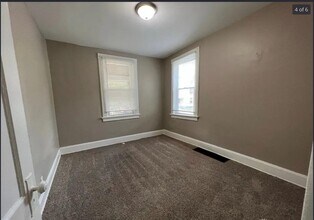 1418 Manss Ave in Cincinnati, OH - Building Photo - Building Photo