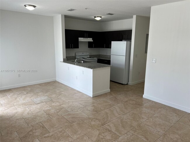 7941 W 2nd Ct in Hialeah, FL - Building Photo - Building Photo