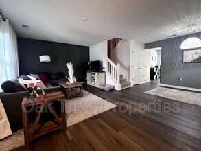 303 Yellow Hawthorn Cir in Summerville, SC - Building Photo - Building Photo