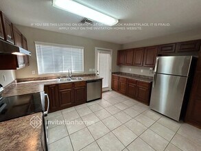 8315 W Clear Stream Dr in Phoenix, AZ - Building Photo - Building Photo