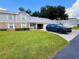 5335 White Cliff Ln in Orlando, FL - Building Photo