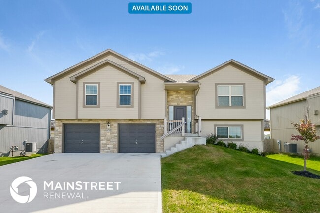 property at 1407 N 10th St E