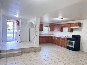2017 W 10th St in Odessa, TX - Building Photo - Building Photo