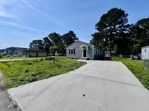 2610 Omar St in Chesapeake, VA - Building Photo - Building Photo